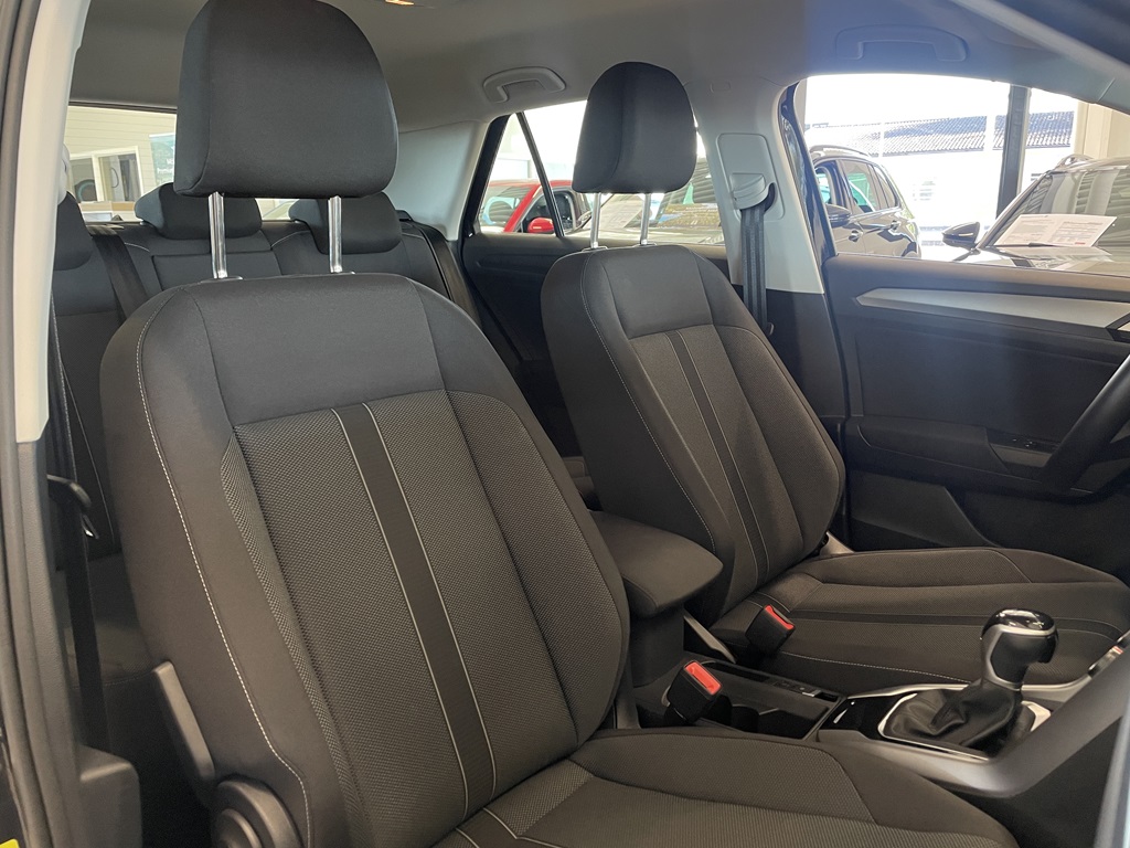 Volkswagen T-Roc MWA29D