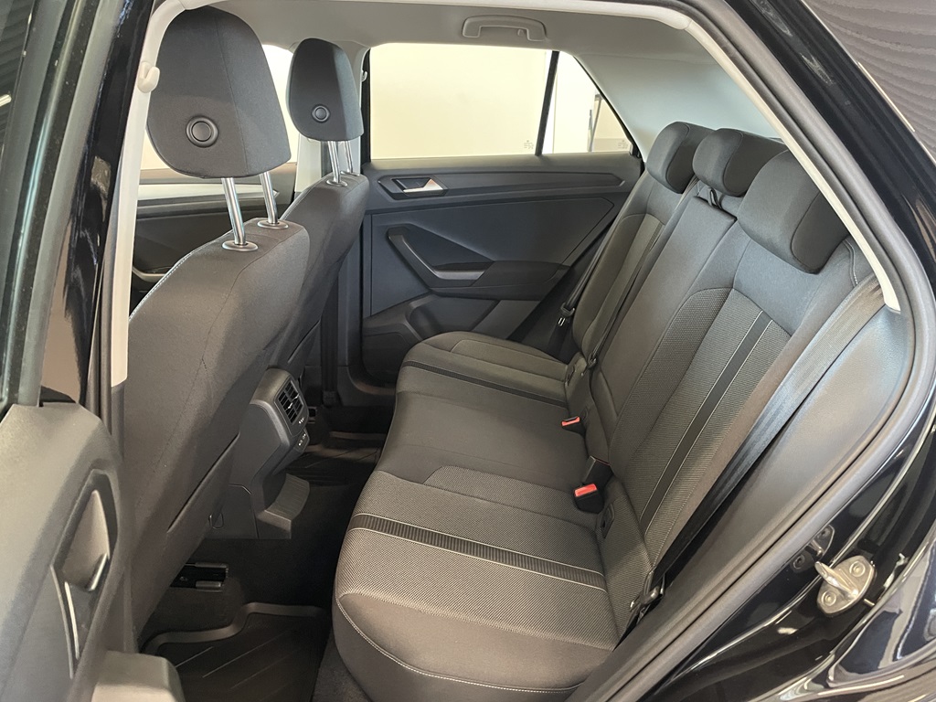 Volkswagen T-Roc MWA29D