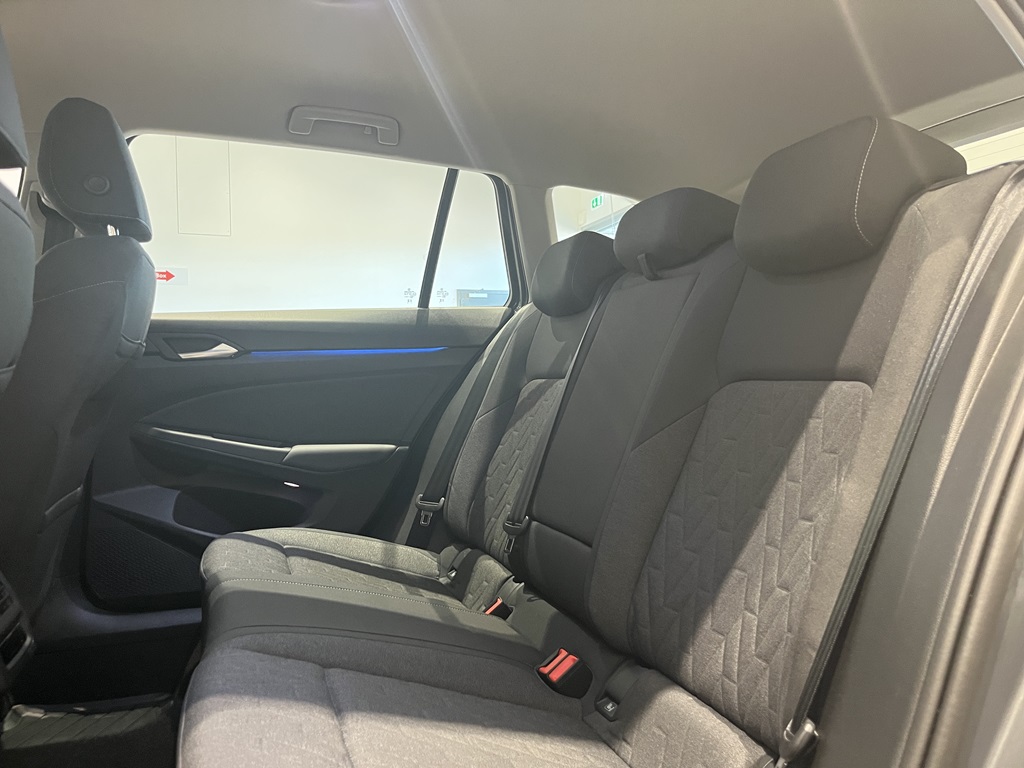 Volkswagen Golf Sportscombi MWA89Y