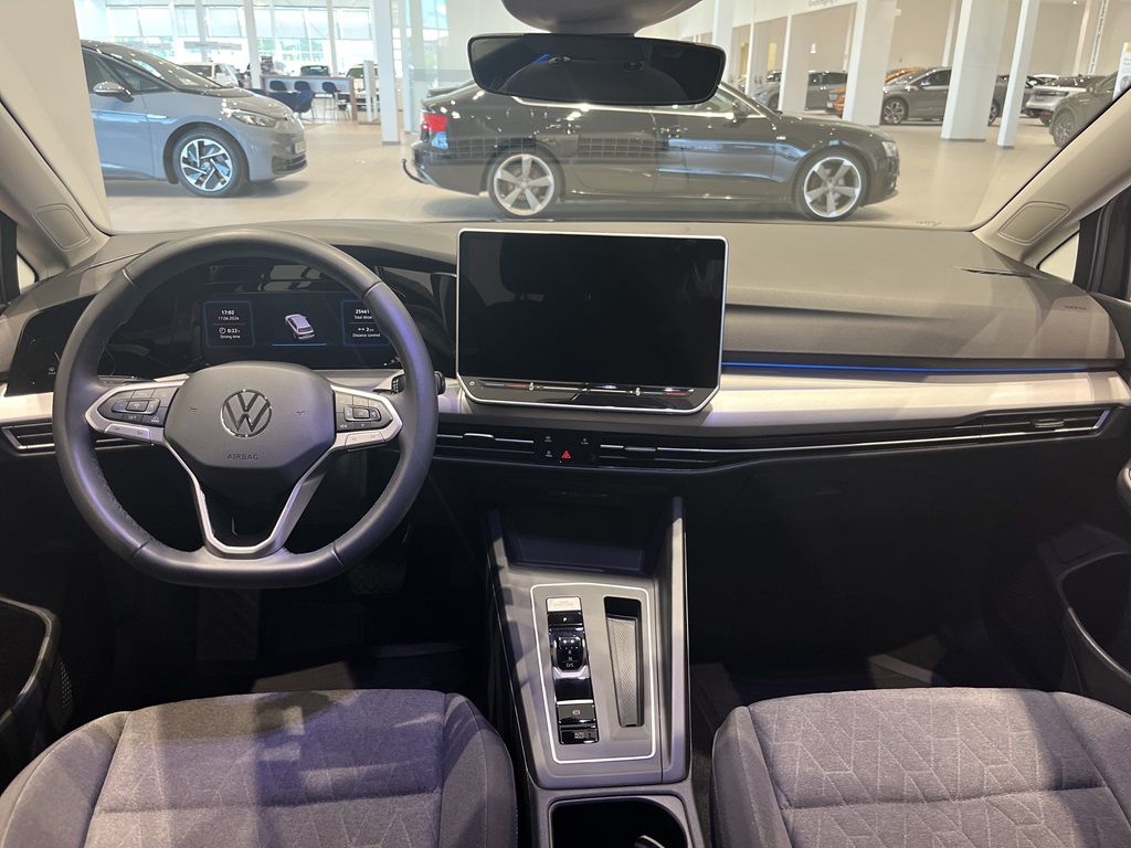 Volkswagen Golf Sportscombi MWA89Y