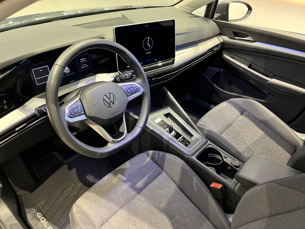 Volkswagen Golf Sportscombi MWA89Y