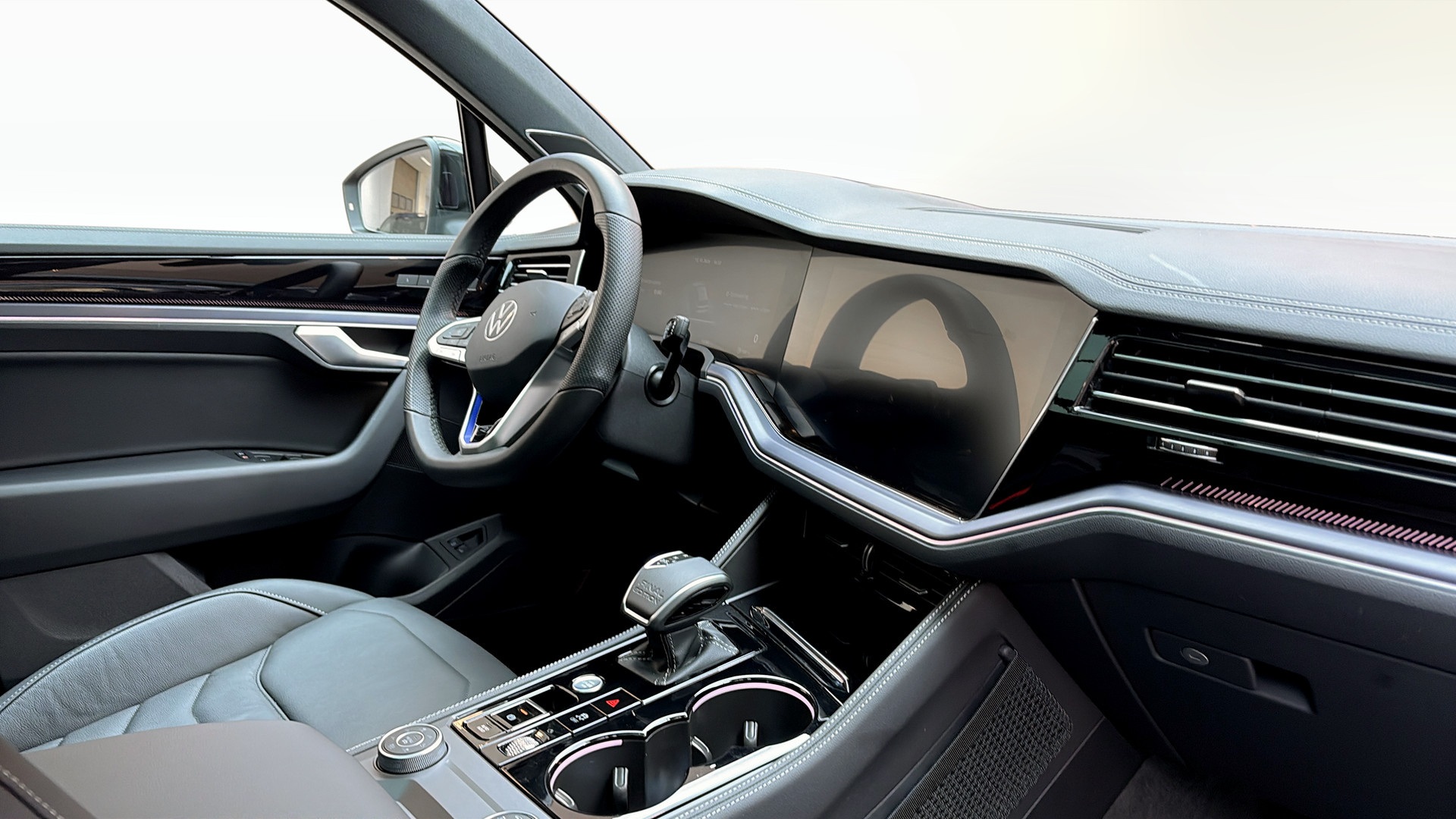 Volkswagen Touareg MWG04D