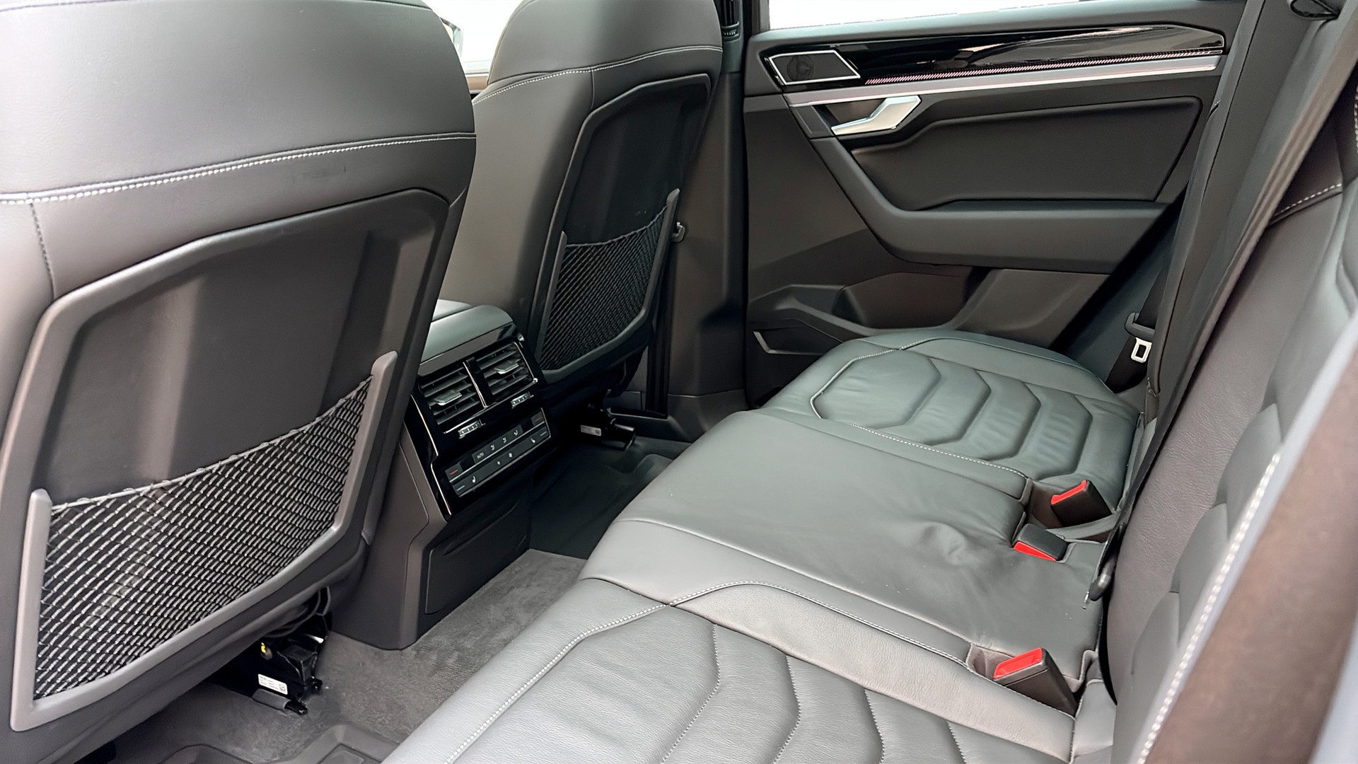 Volkswagen Touareg MWG04D