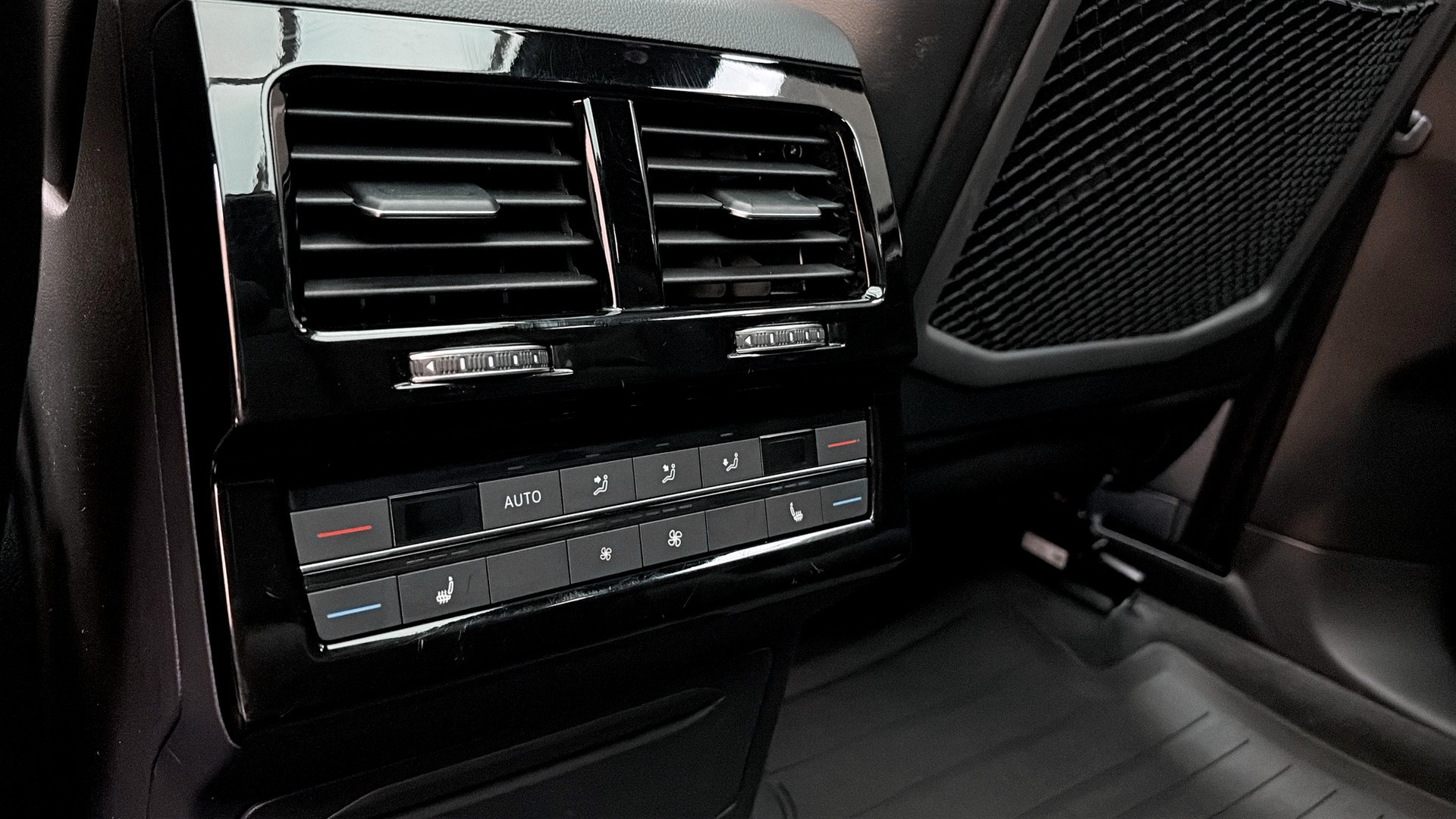 Volkswagen Touareg MWG04D