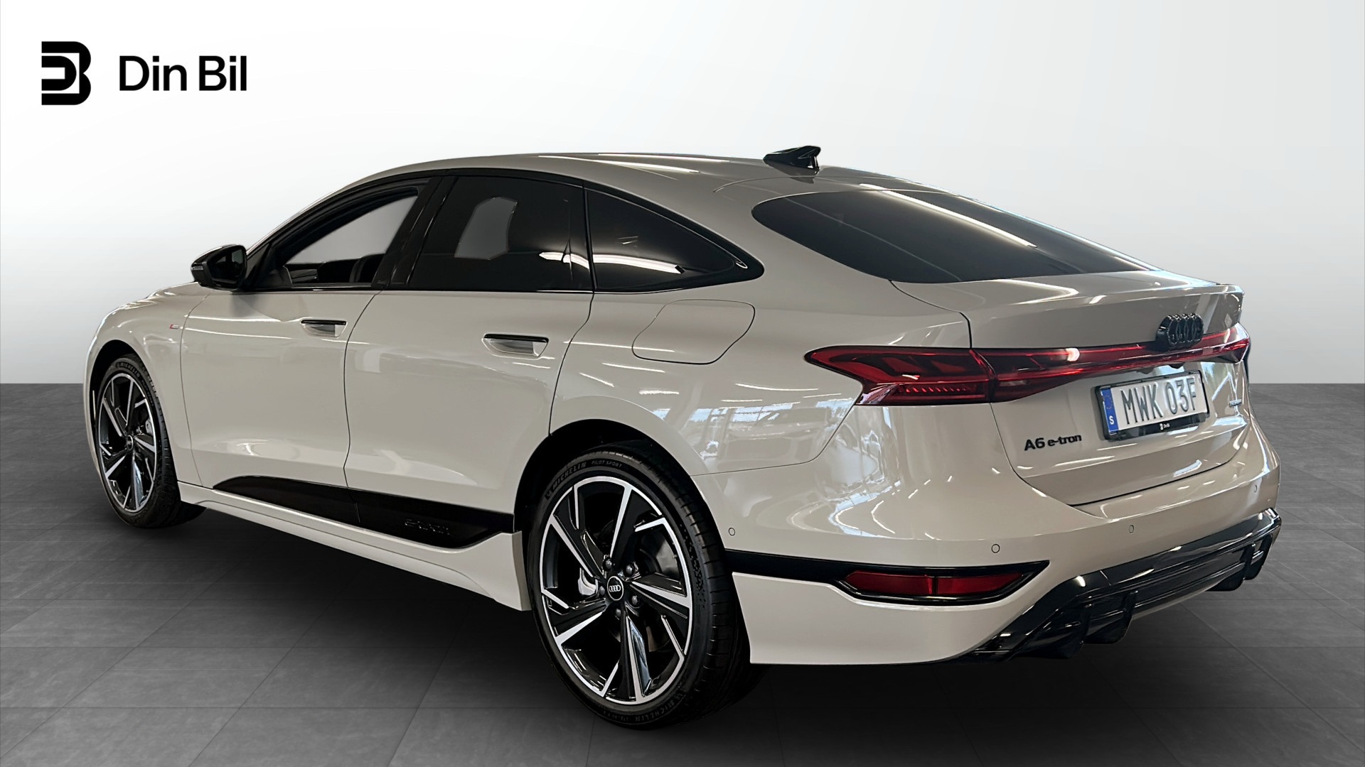 Audi A6 Sedan MWK03F