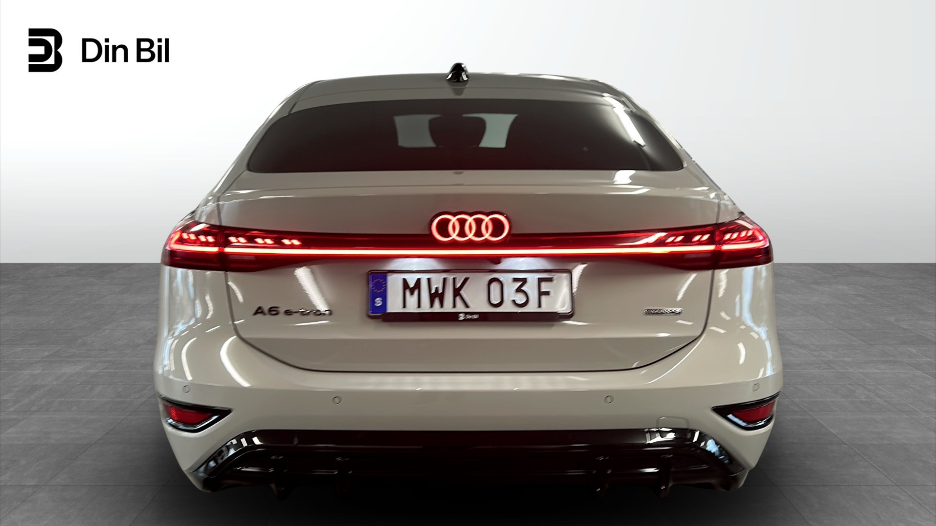 Audi A6 Sedan MWK03F