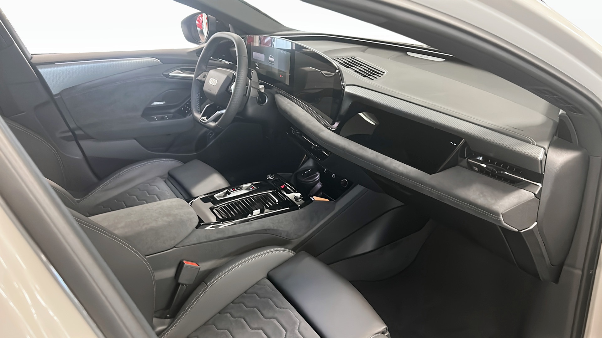 Audi A6 Sedan MWK03F