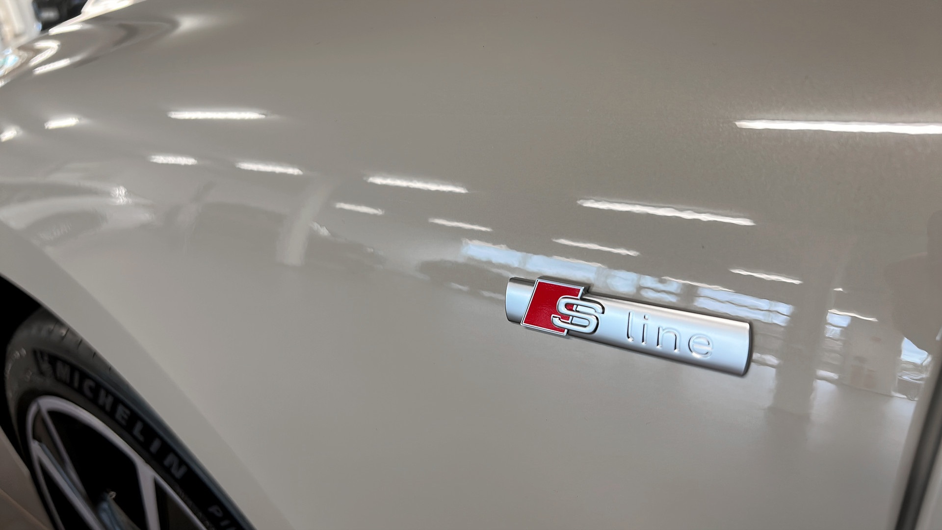 Audi A6 Sedan MWK03F