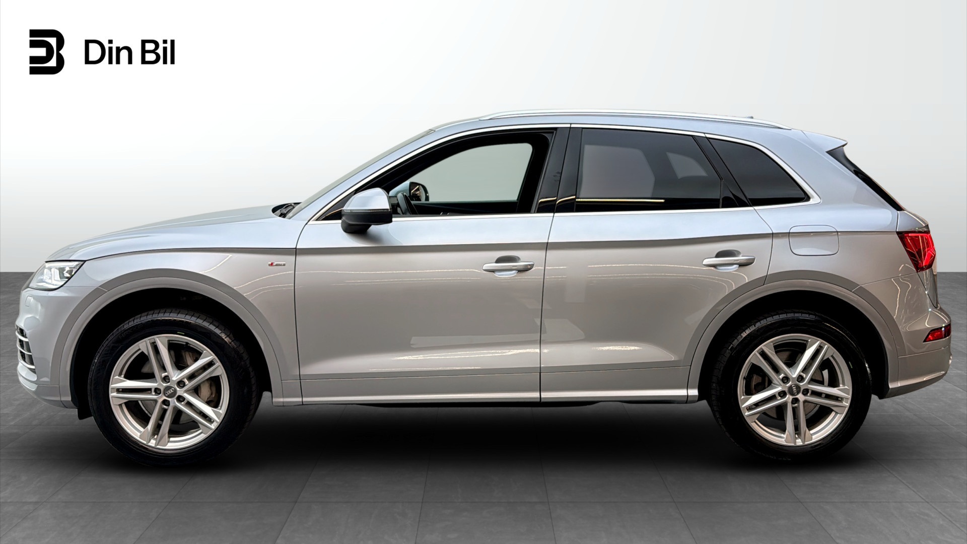 Audi Q5 Sportback TFSI e MXP00T