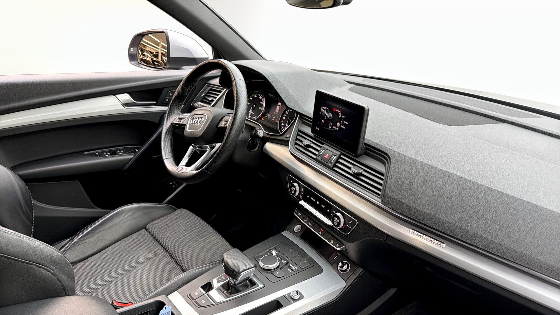 Audi Q5 Sportback TFSI e MXP00T
