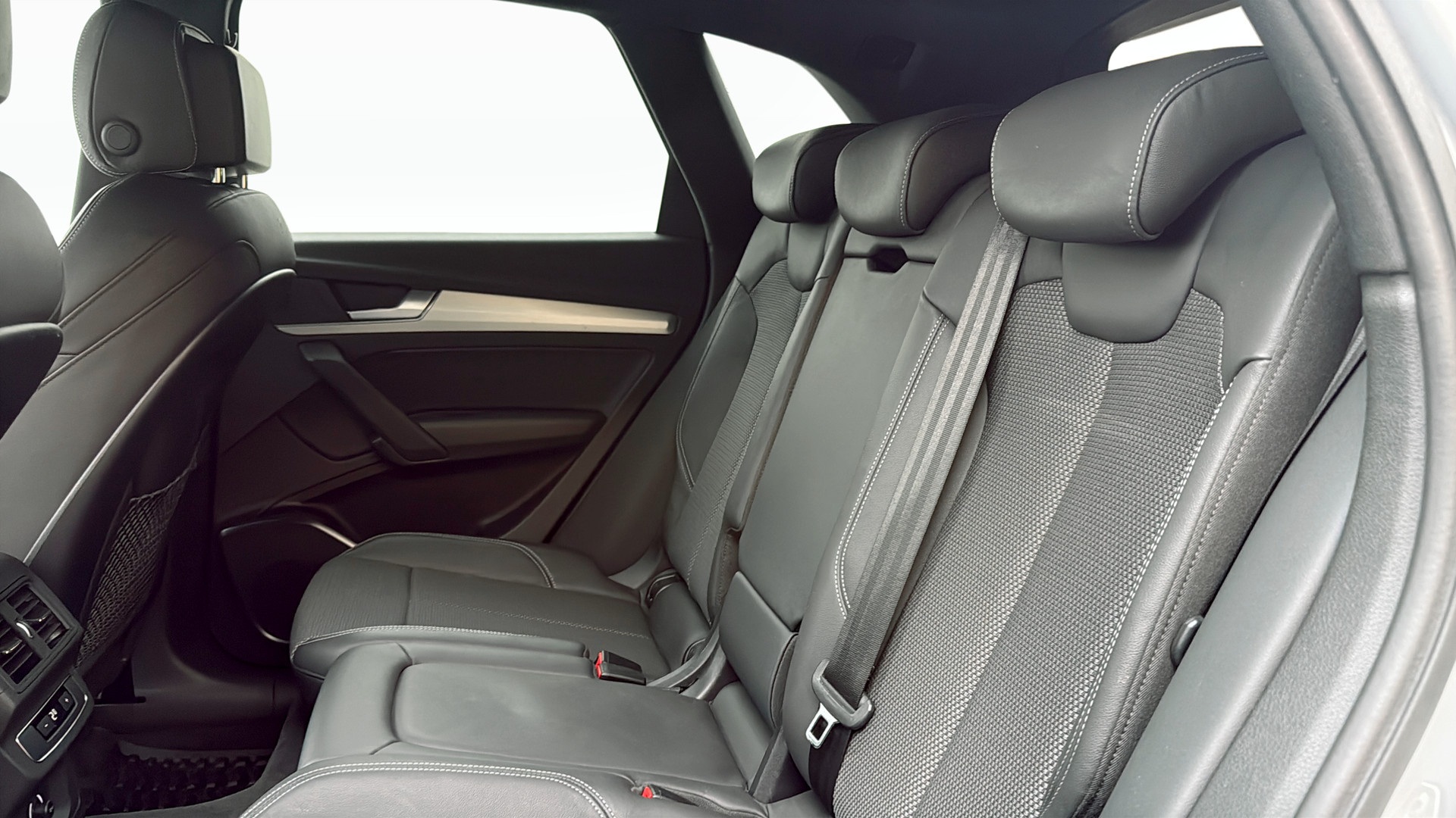 Audi Q5 Sportback TFSI e MXP00T