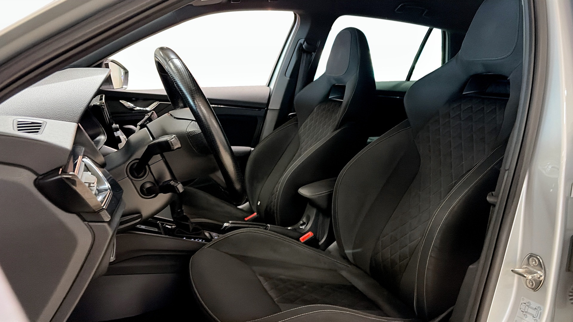 Skoda Scala MXT10A