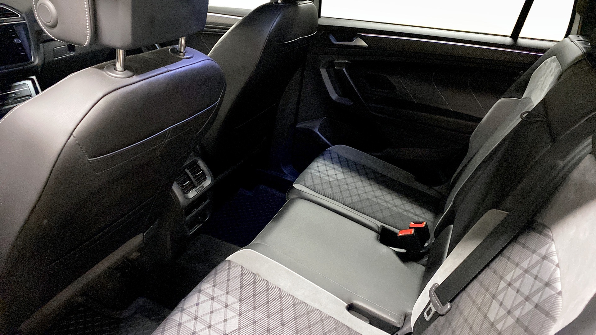Volkswagen Tiguan Allspace MYE01G