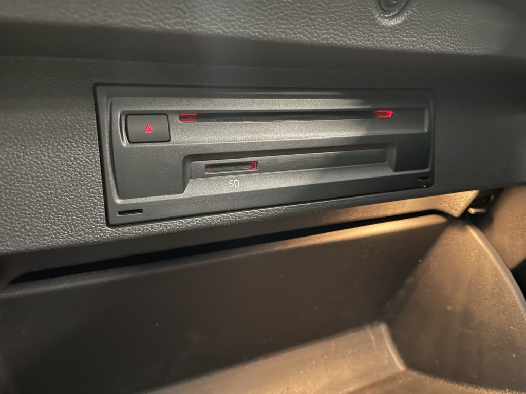 Volkswagen T-Roc MYE750