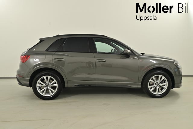 Audi Q3 MYJ49E