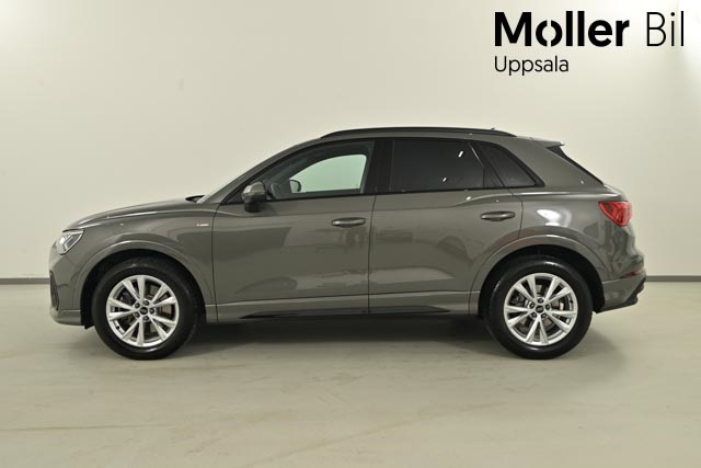 Audi Q3 MYJ49E