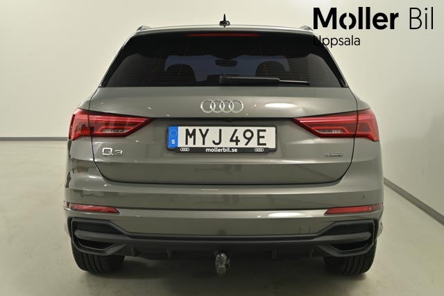 Audi Q3 MYJ49E
