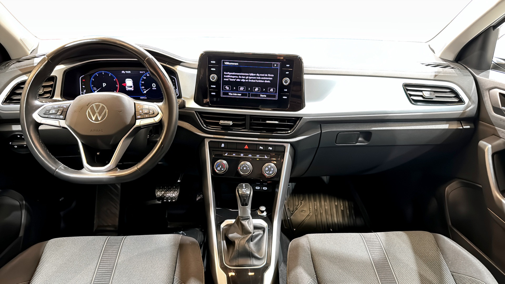 Volkswagen T-Roc MYR92A