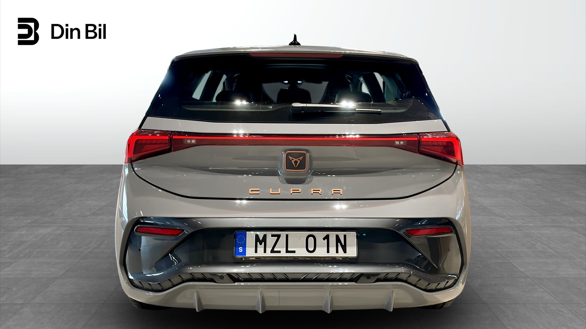 CUPRA Born MZL01N