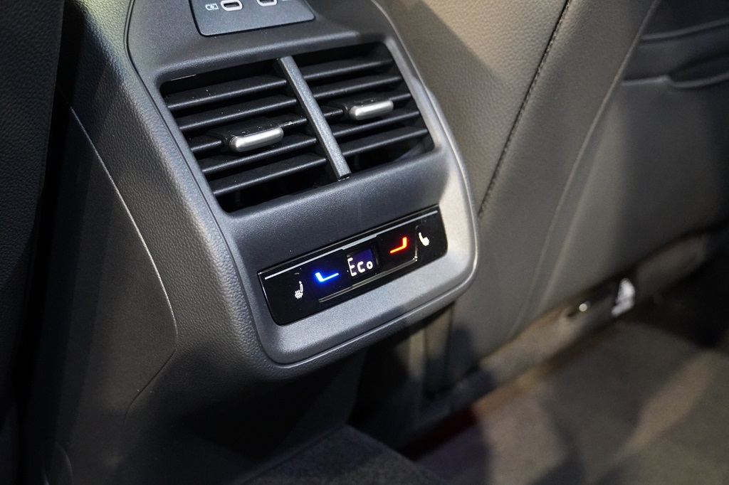 Skoda Superb MZL02M