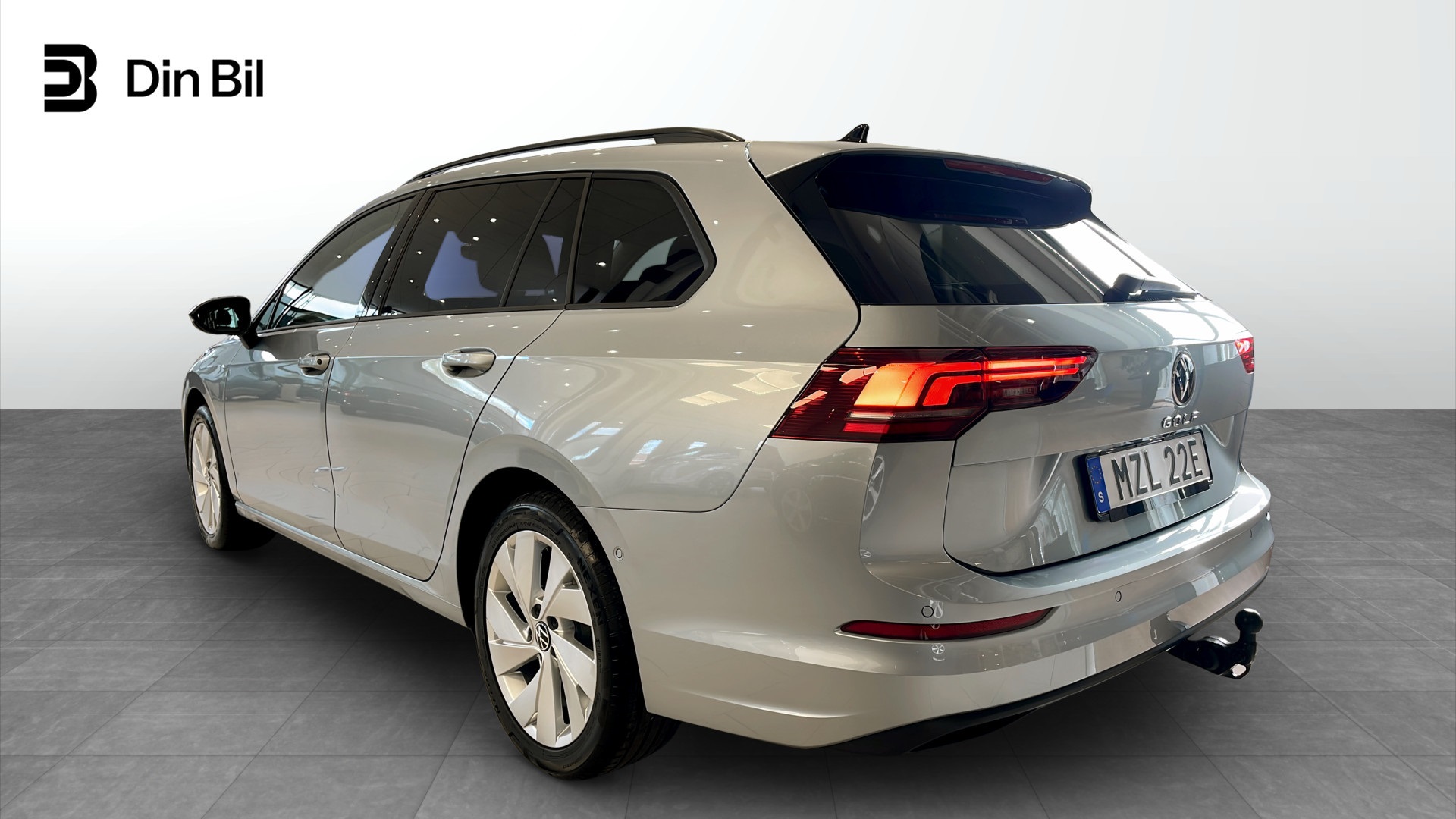 Volkswagen Golf MZL22E