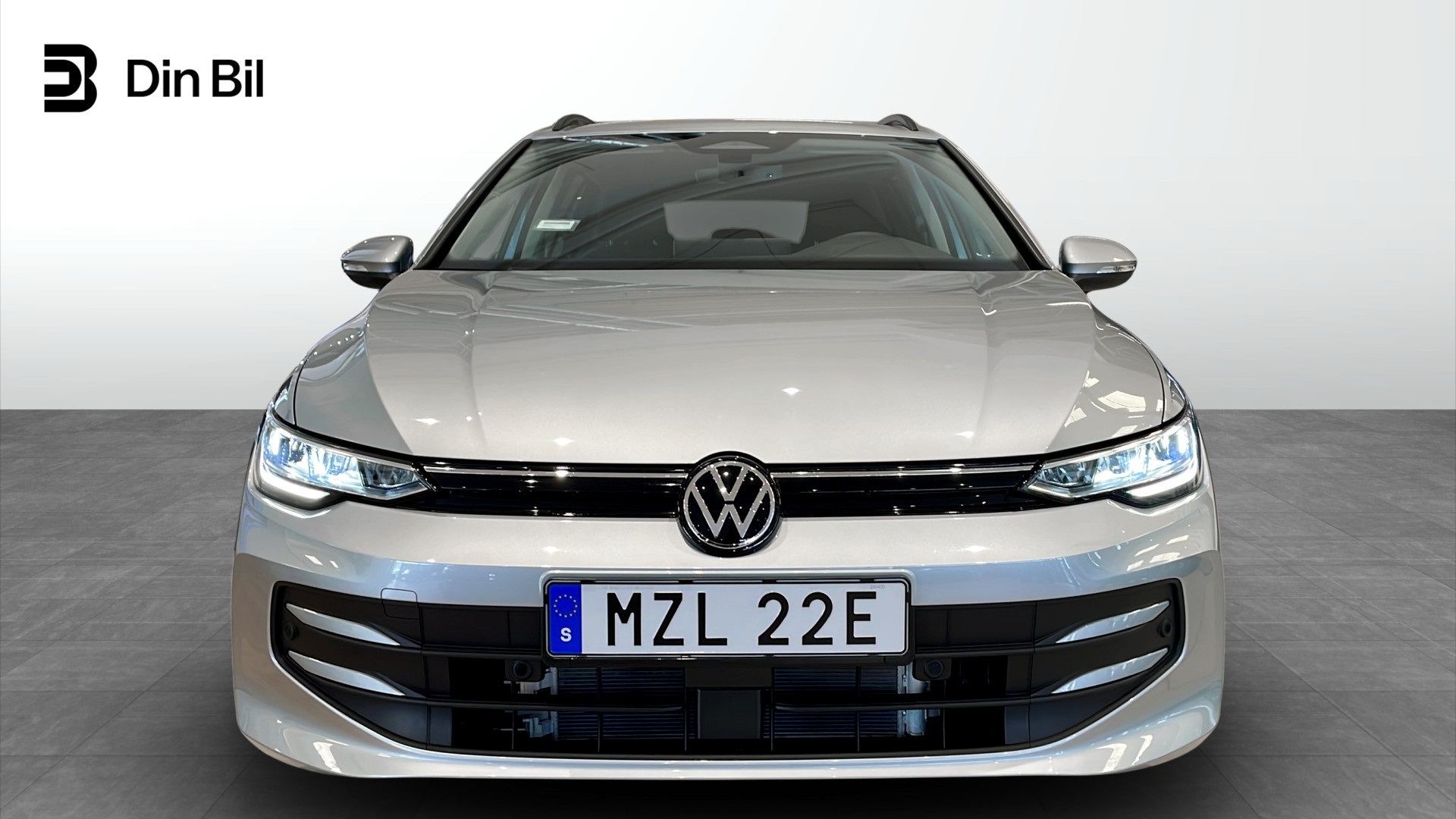 Volkswagen Golf MZL22E
