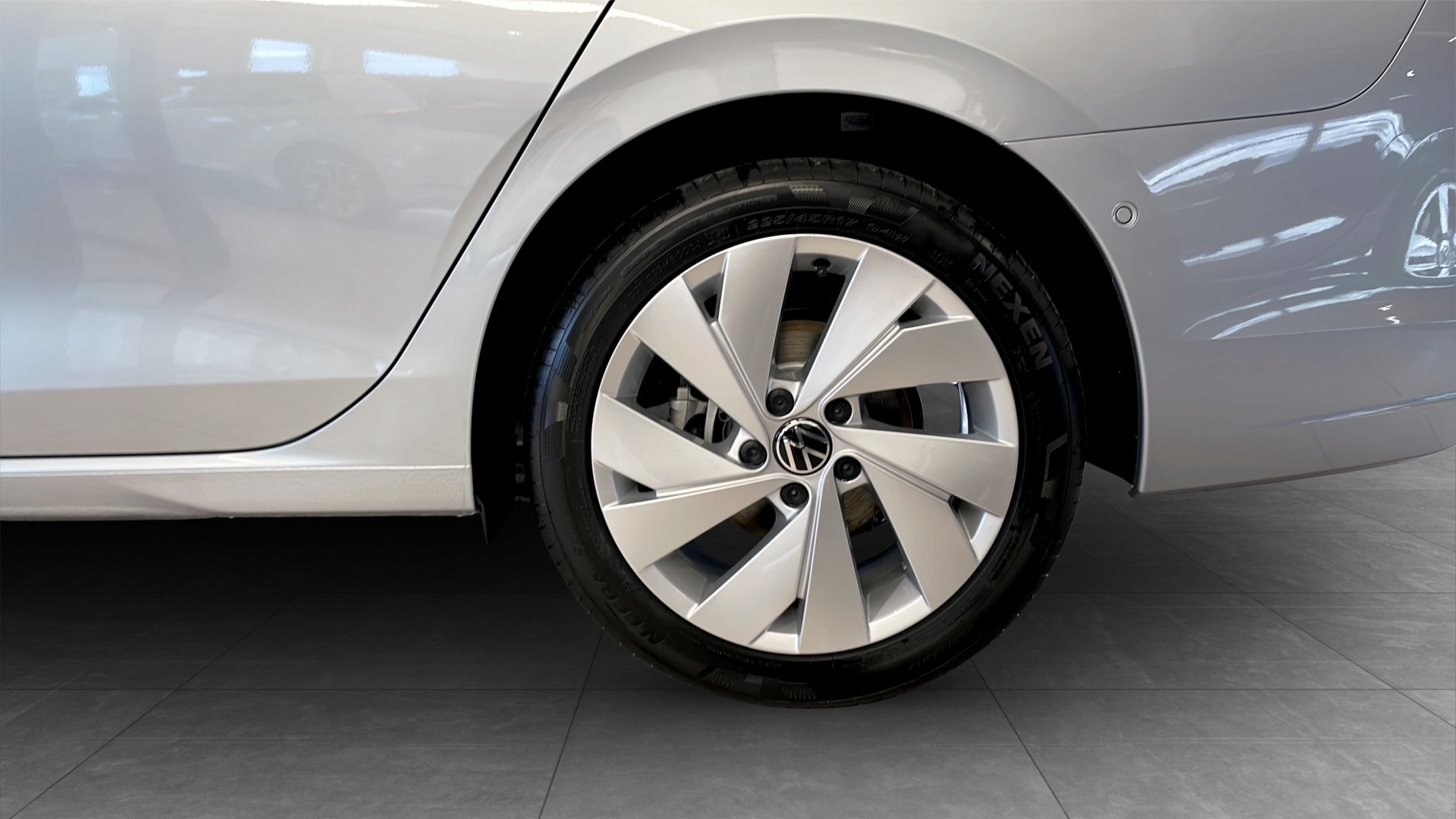 Volkswagen Golf MZL22E