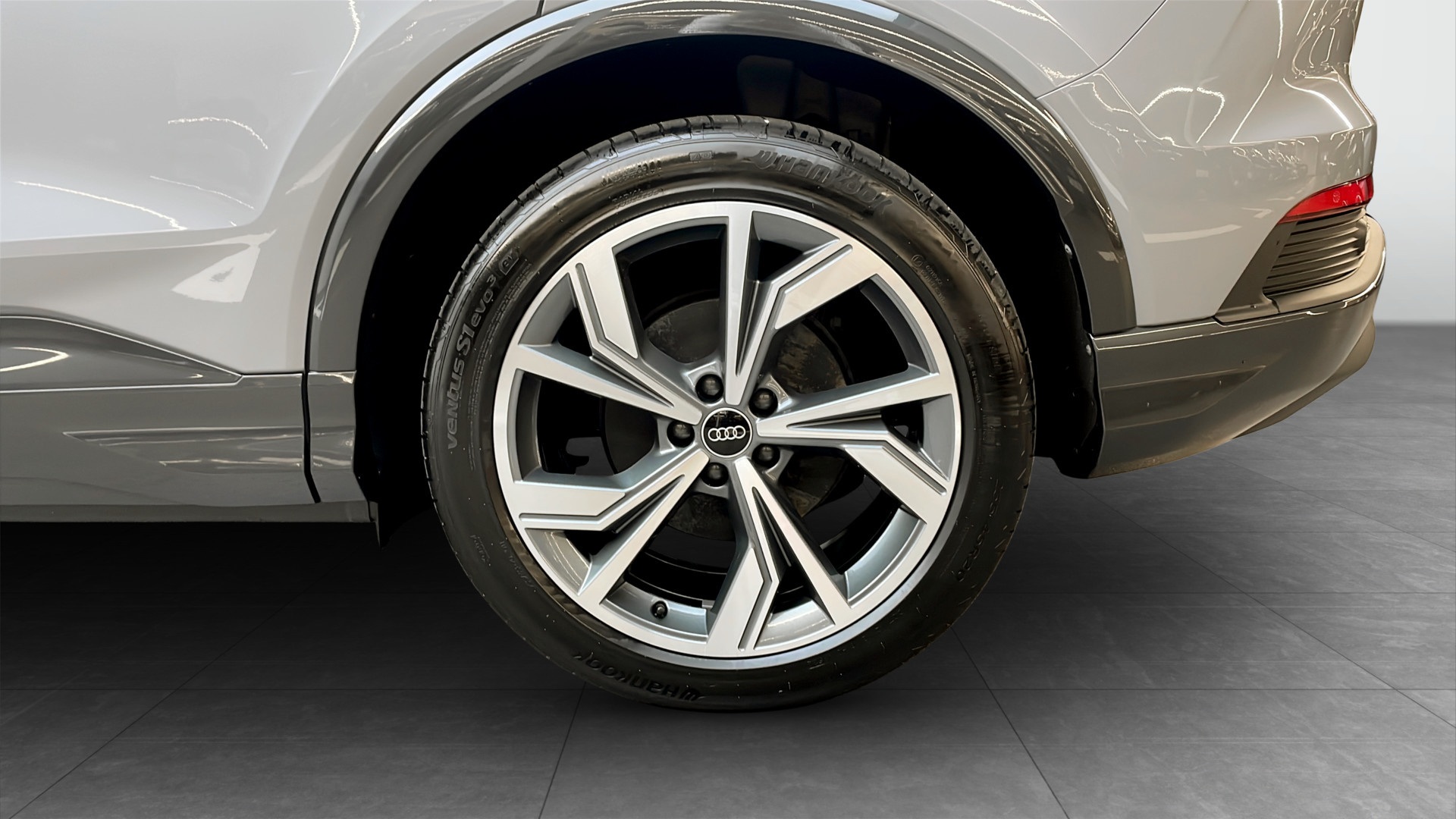 Audi Q4 Sportback e-tron MZL48E