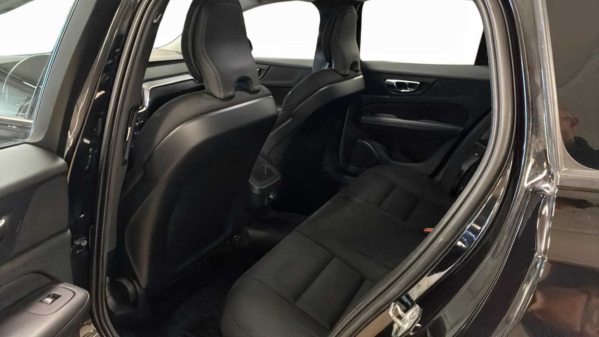 Volvo V60 MZY00C