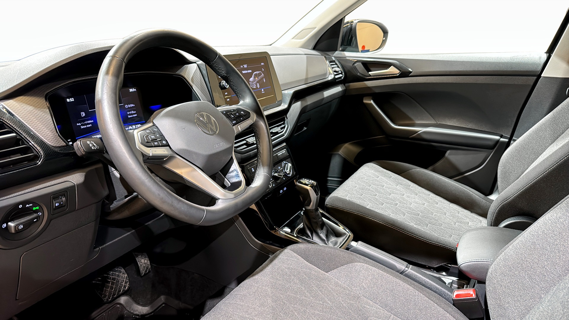 Volkswagen T-Cross NAE97E