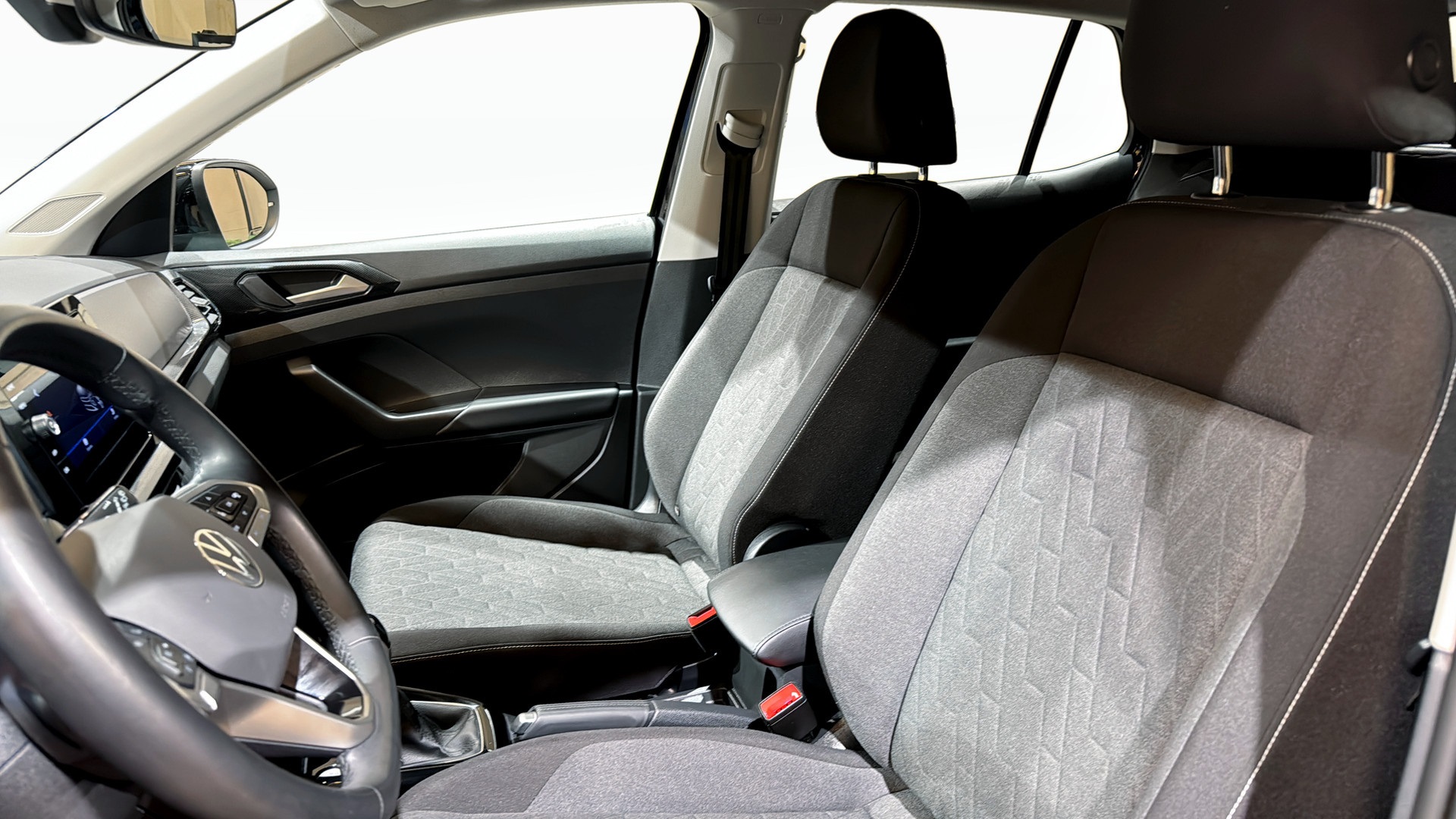 Volkswagen T-Cross NAE97E