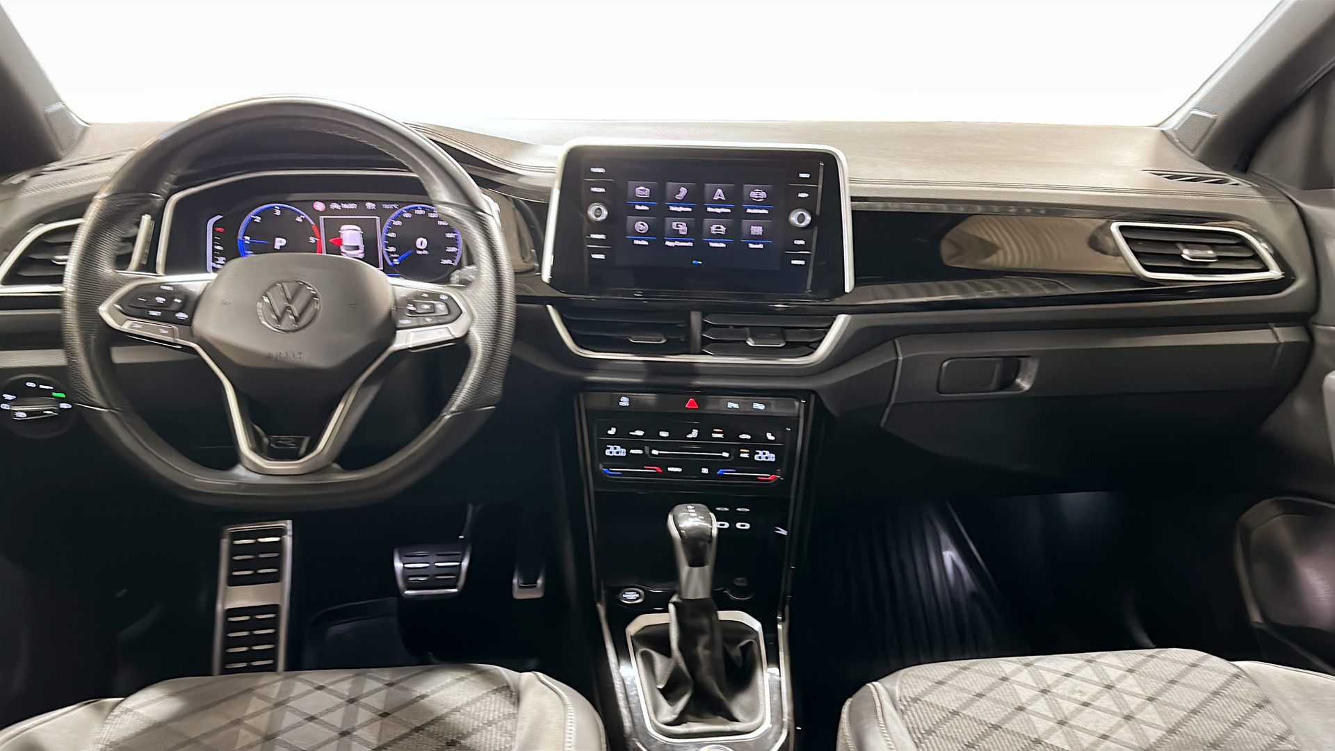 Volkswagen T-Roc NAH14M