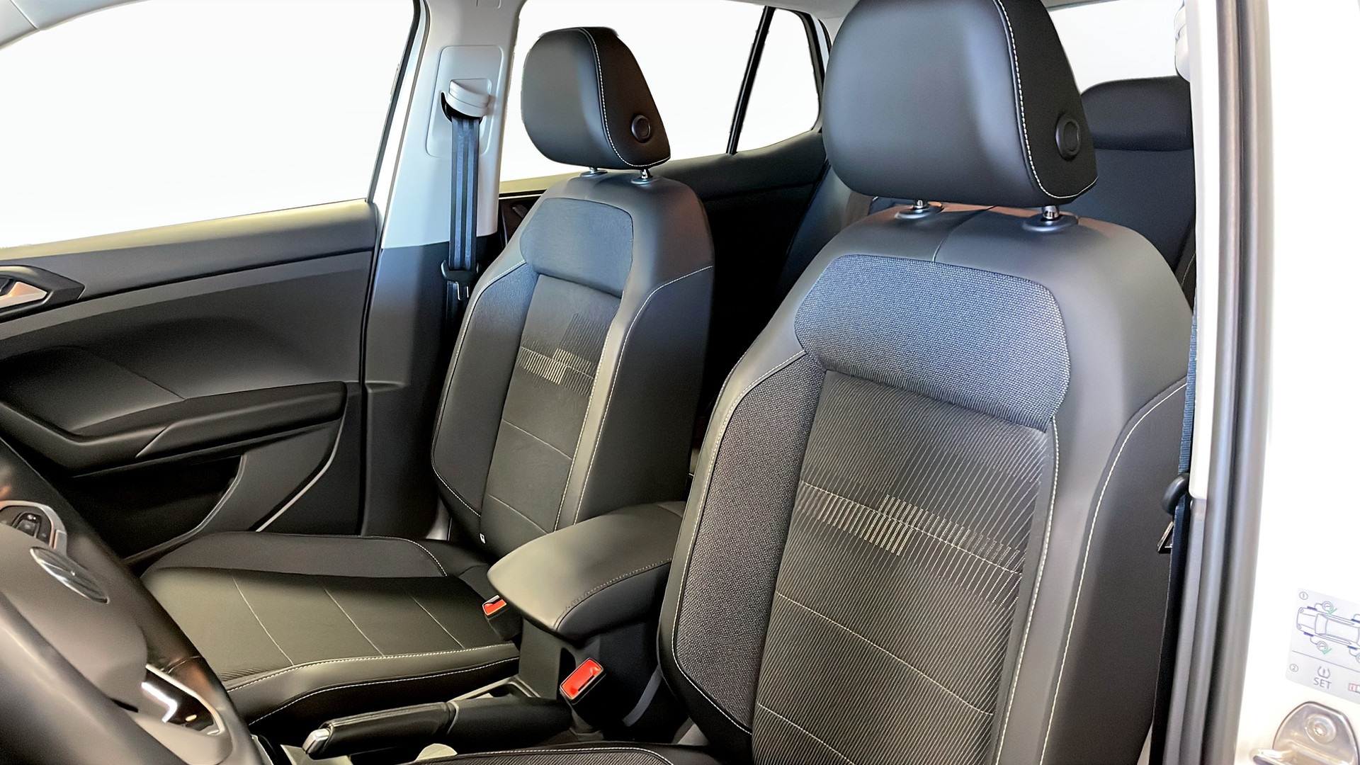 Volkswagen T-Cross NBF53B