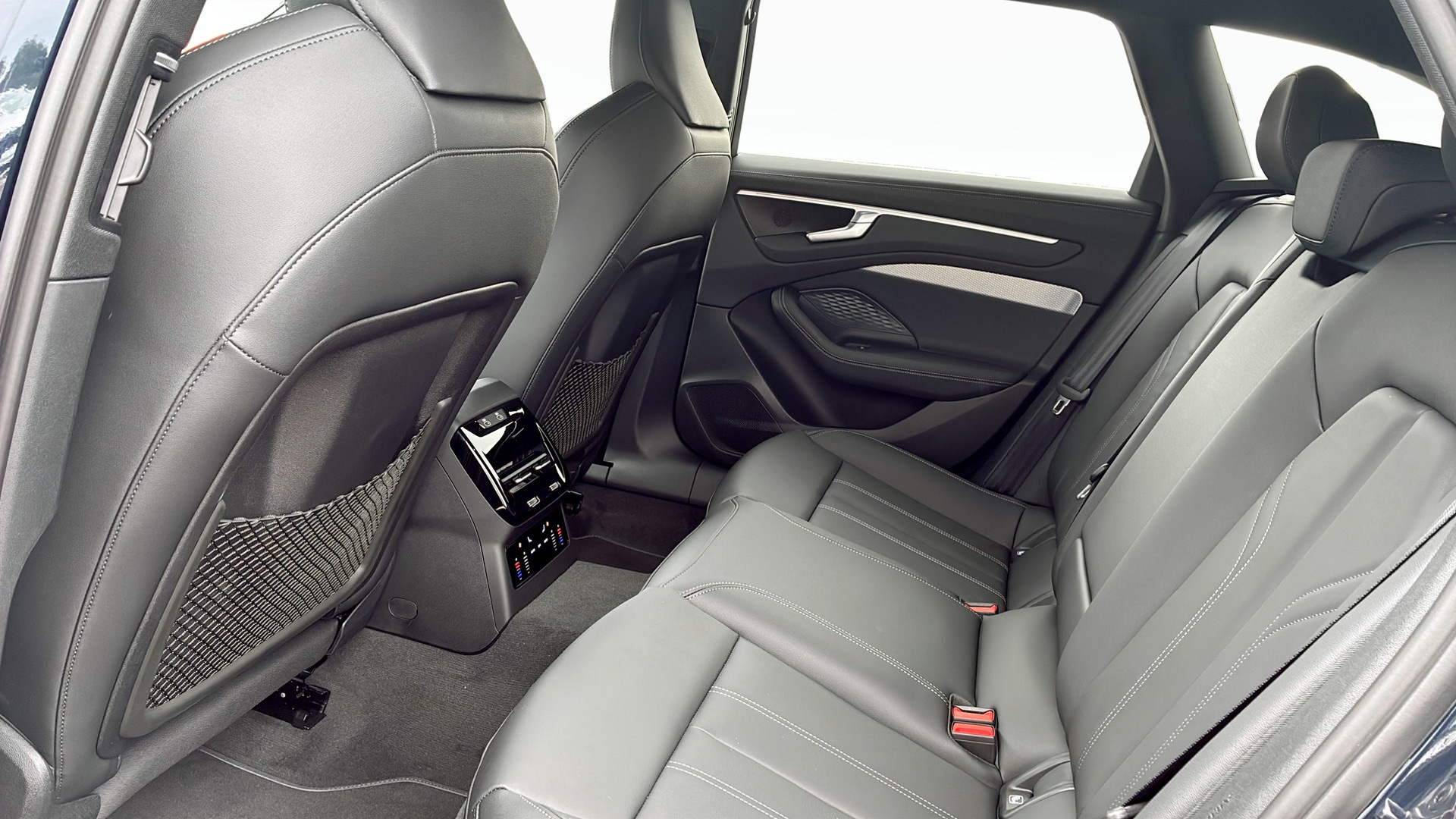 Audi A6 Avant NBL15W