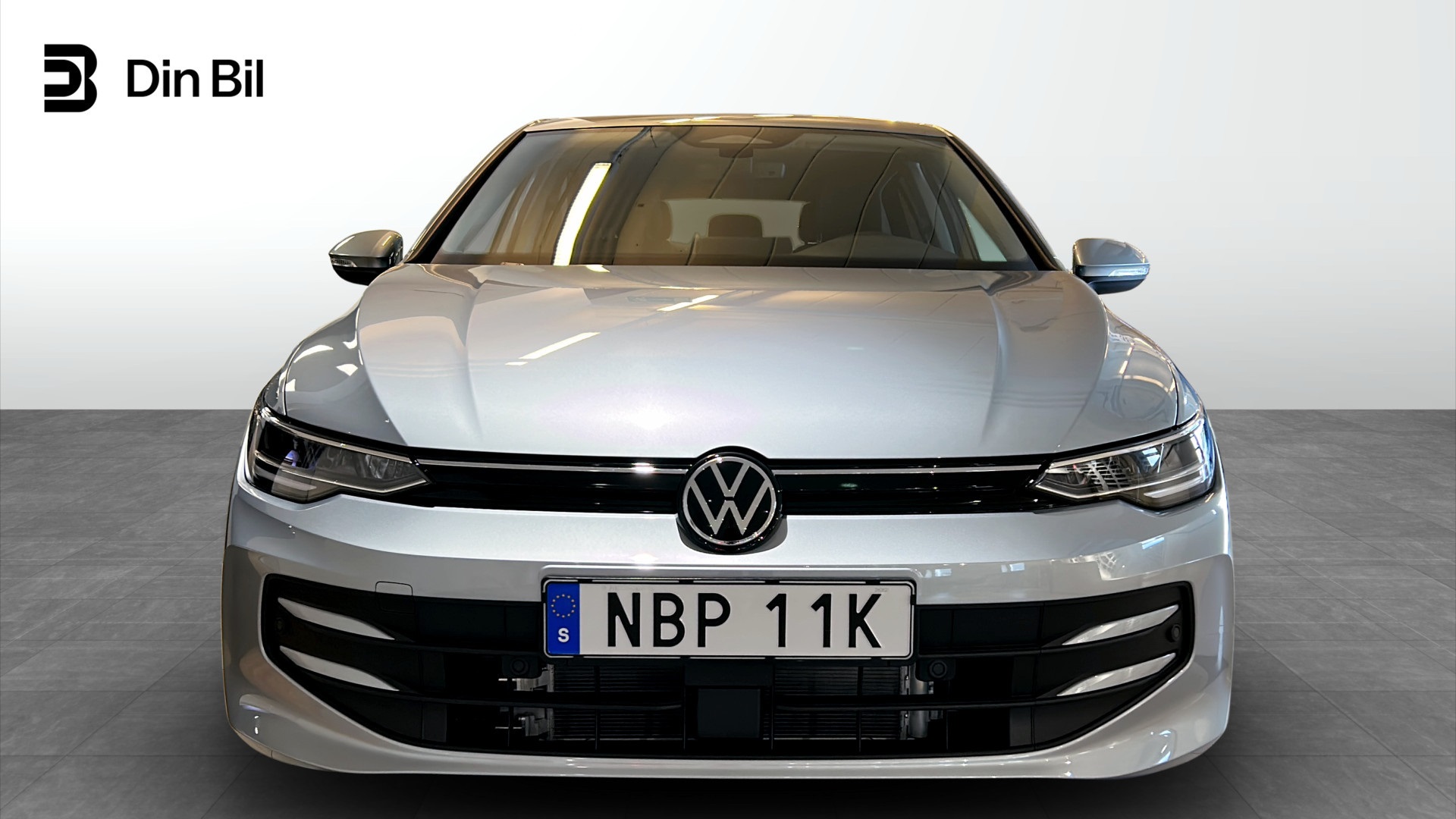 Volkswagen Golf NBP11K
