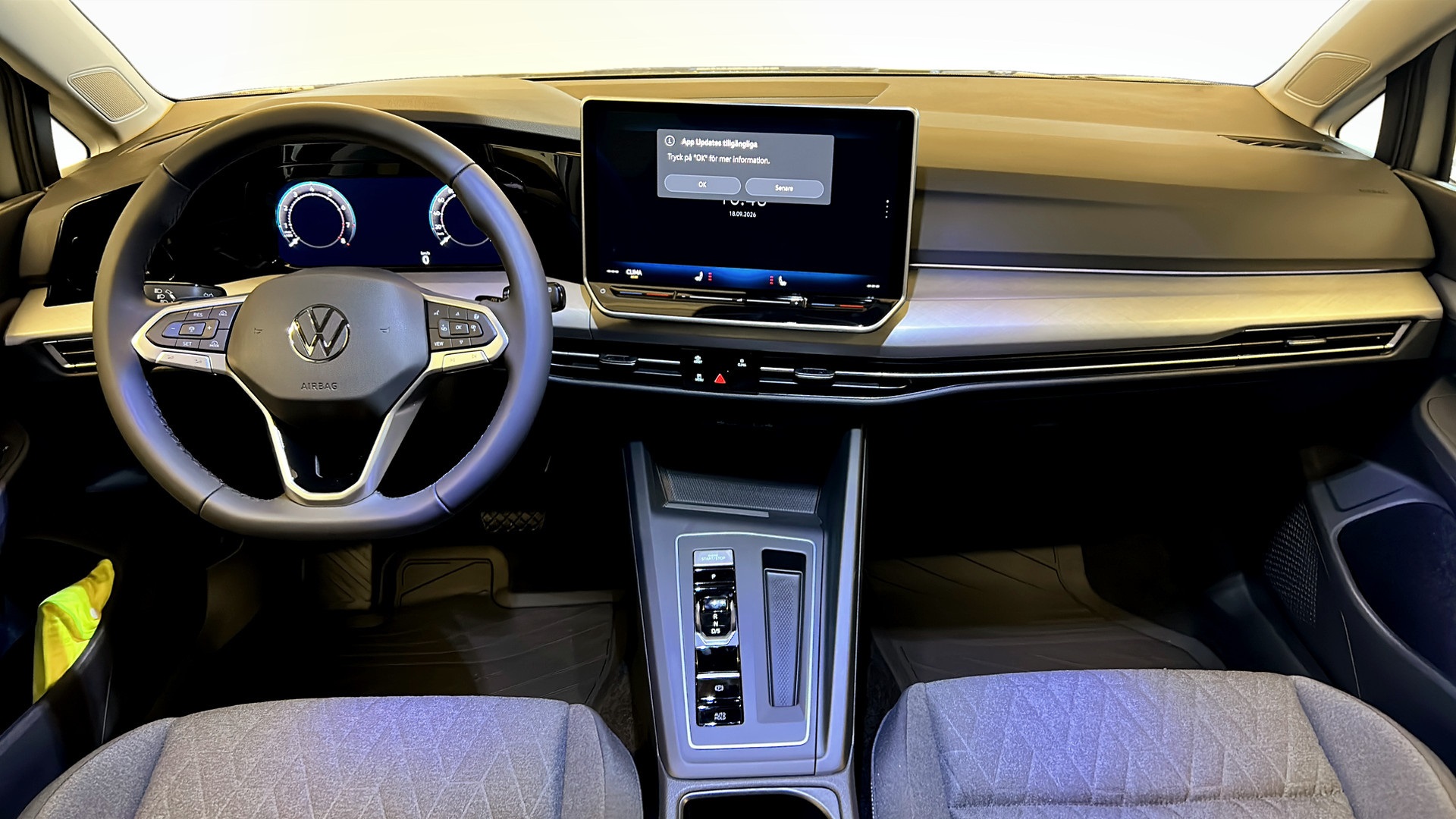 Volkswagen Golf NBP11K