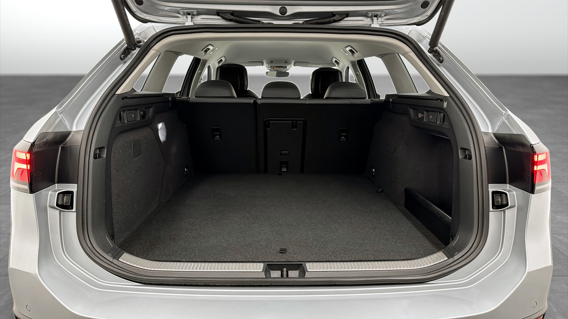 Volkswagen Passat Sportscombi NCG97E