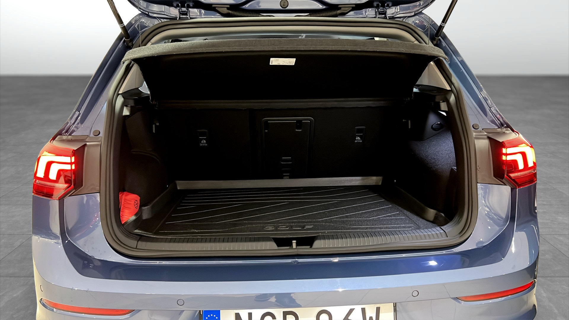 Volkswagen Golf NCR06W