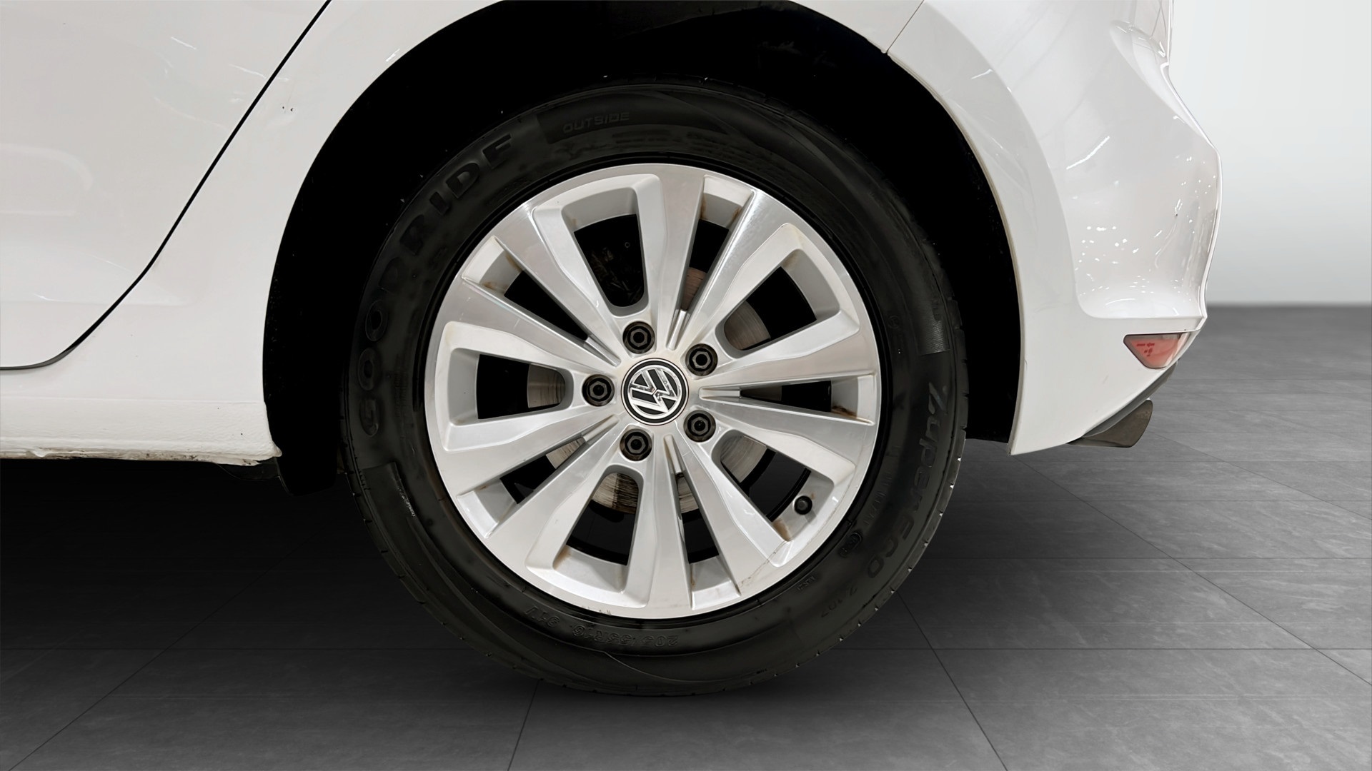 Volkswagen Golf NDL339