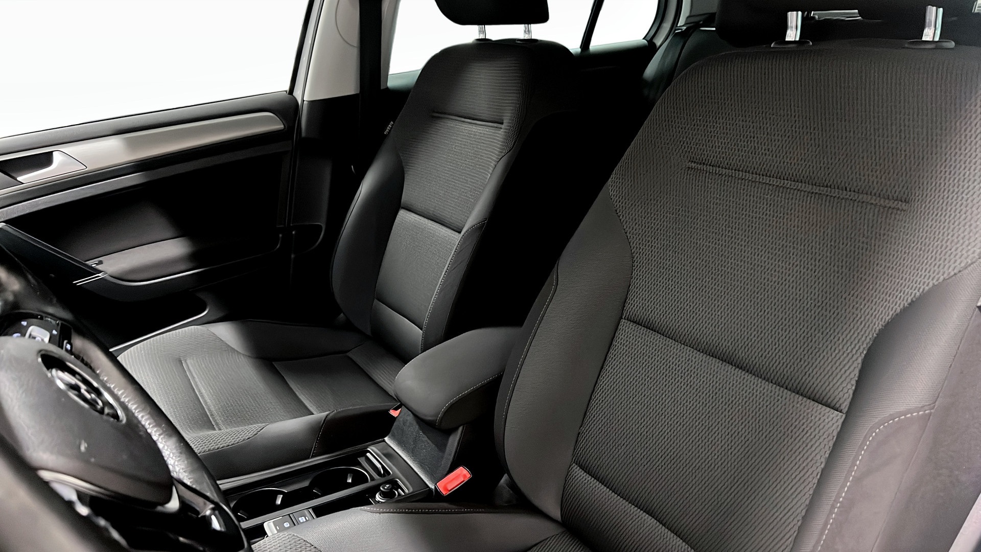 Volkswagen Golf NDL339