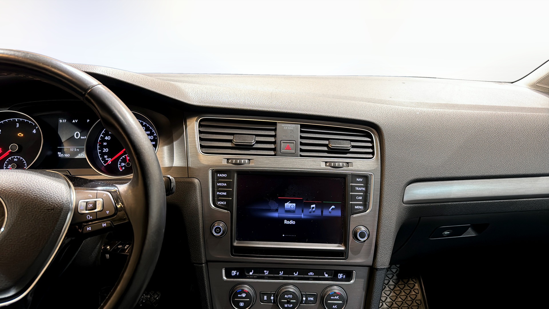Volkswagen Golf NDO353