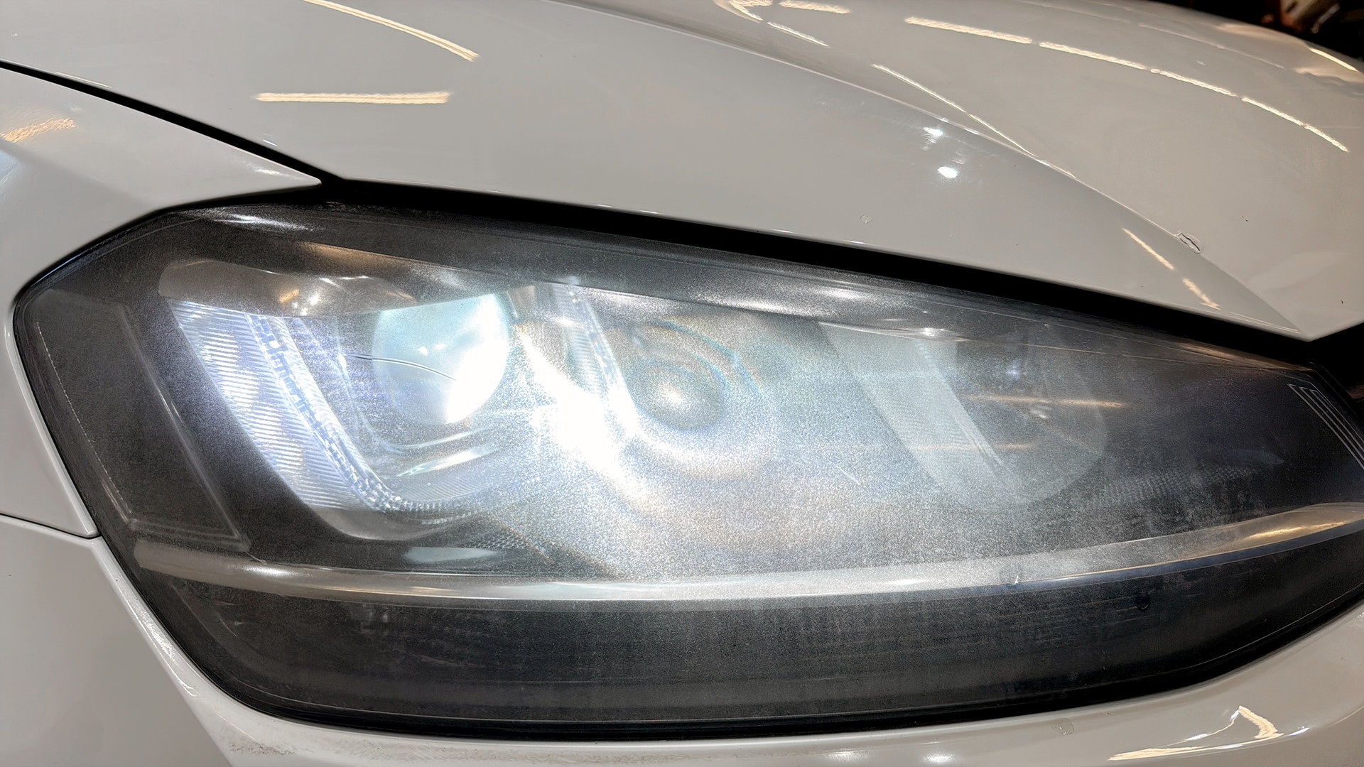Volkswagen Golf NDO353