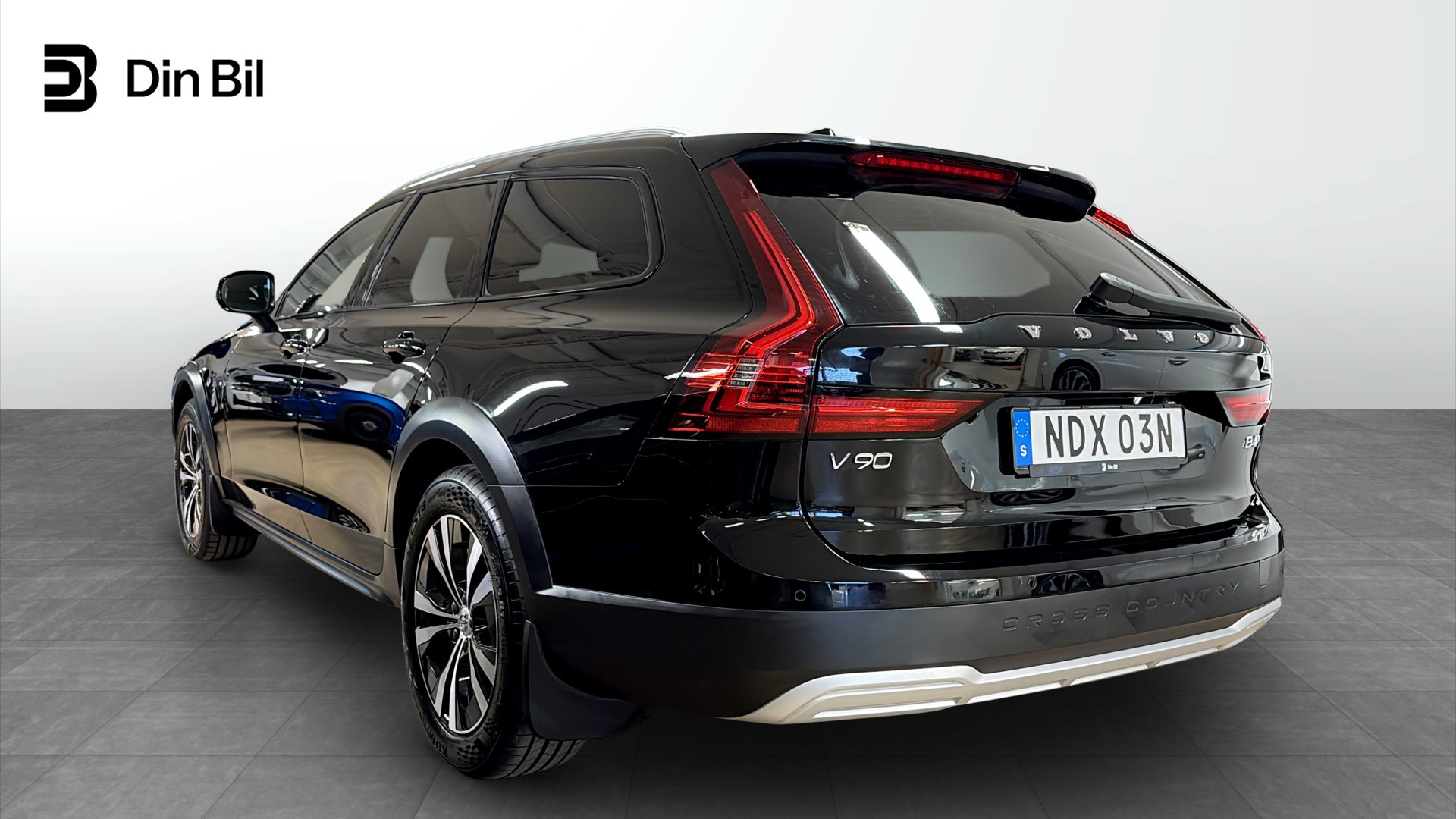 Volvo V90 Cross Country NDX03N