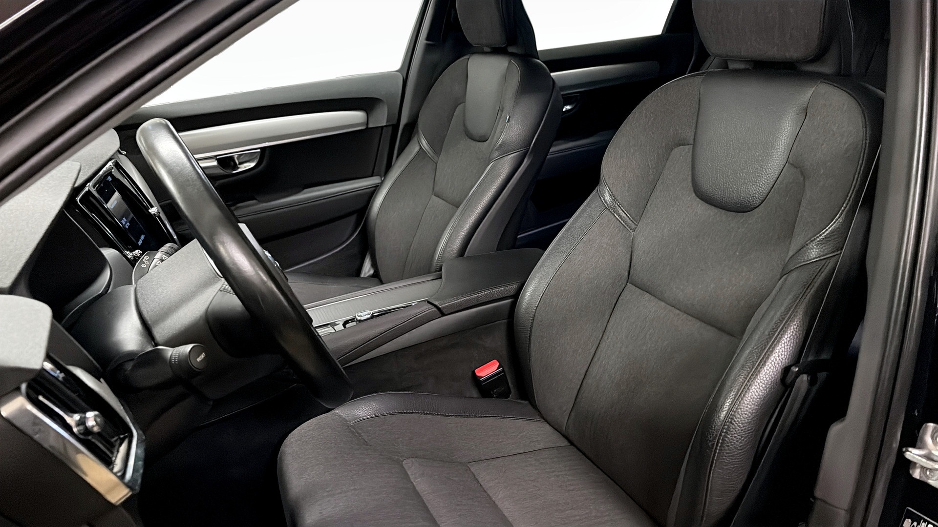 Volvo V90 Cross Country NDX03N
