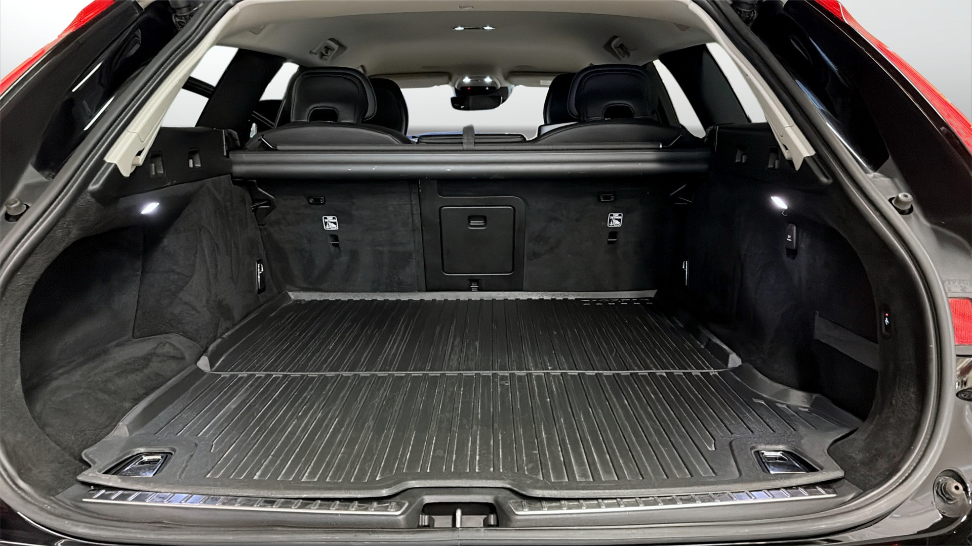 Volvo V90 Cross Country NDX03N