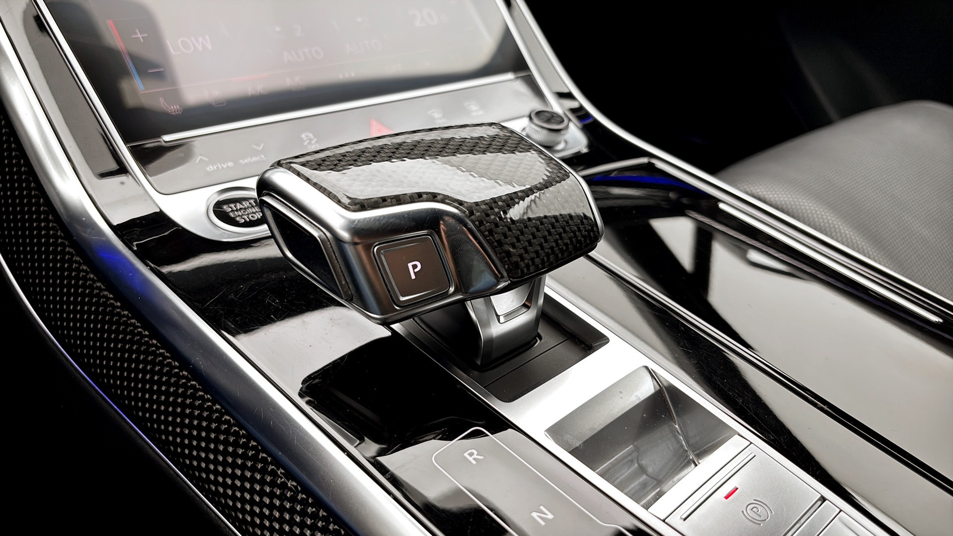 Audi Q7 TFSI e NEA12R