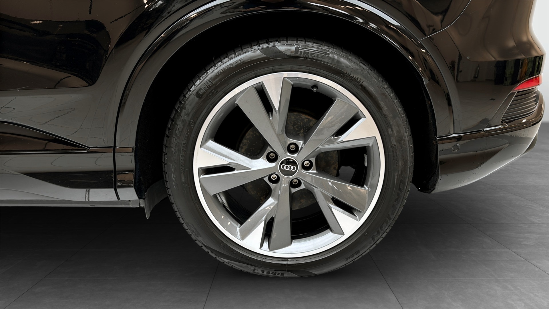 Audi Q4 e-tron NEK32M