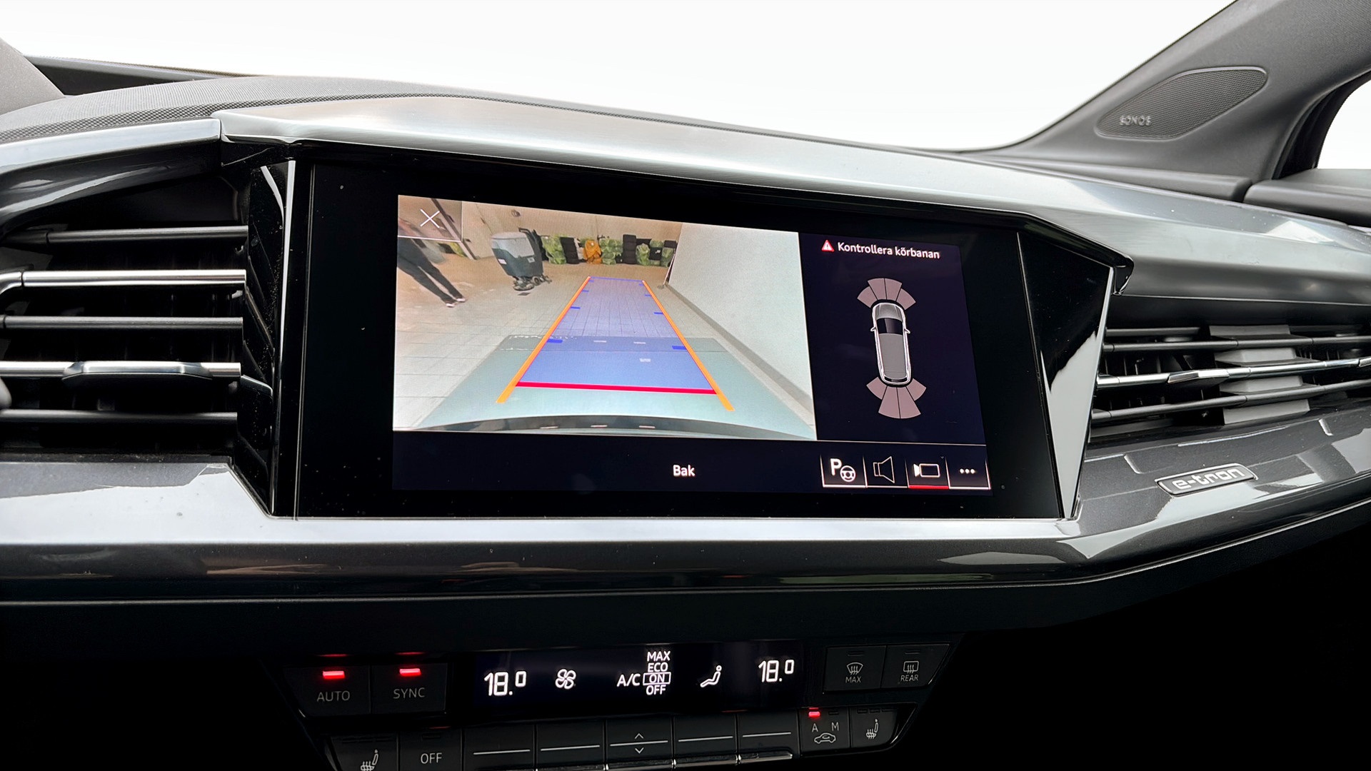 Audi Q4 e-tron NEK32M