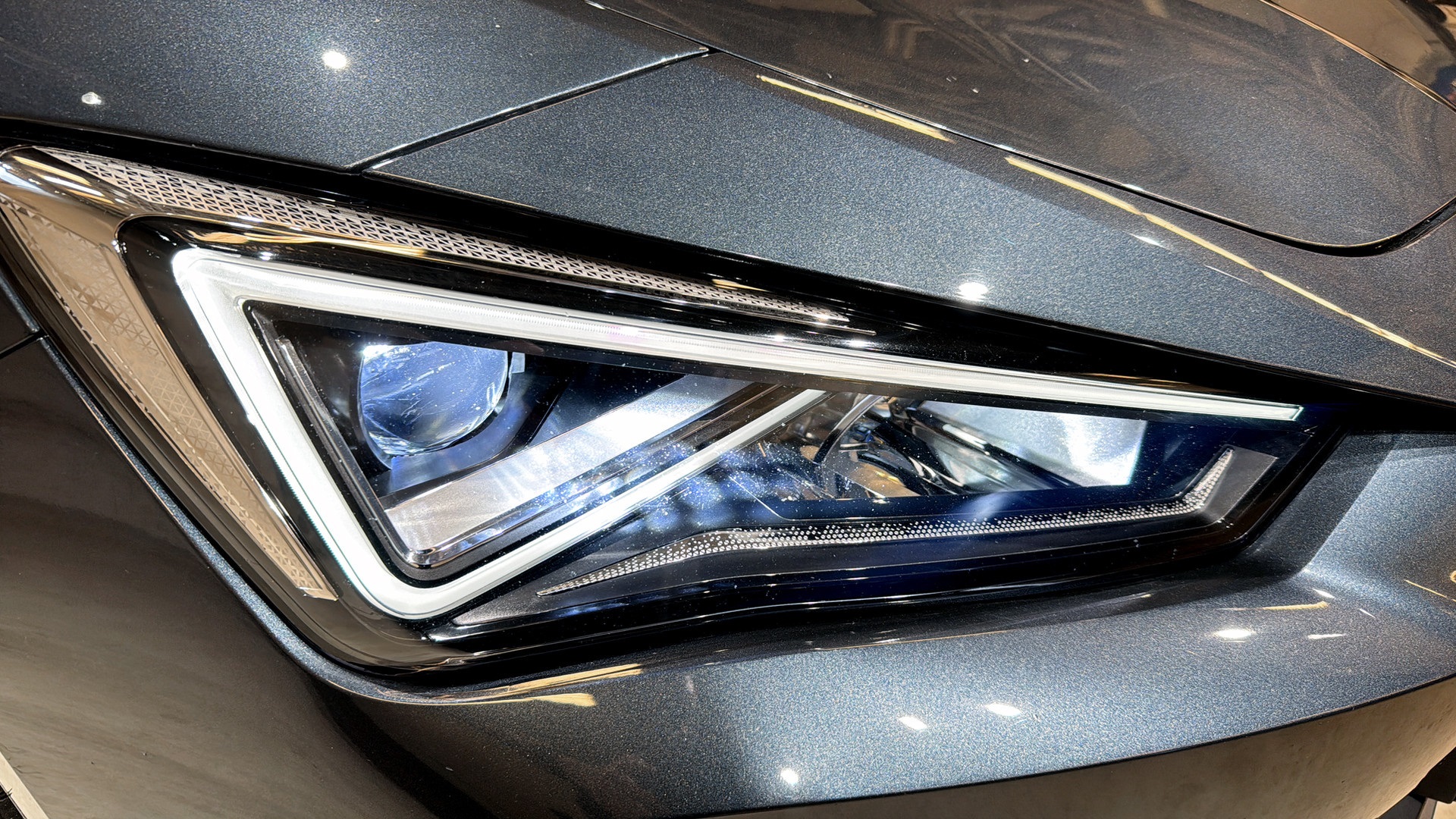 CUPRA Leon Sportstourer NEM33D