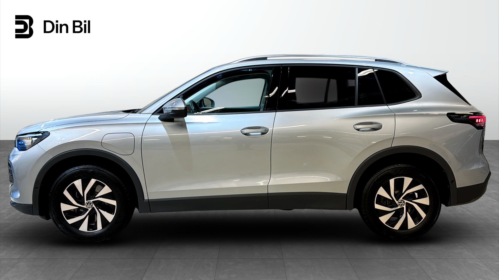Volkswagen Tiguan NFJ08L